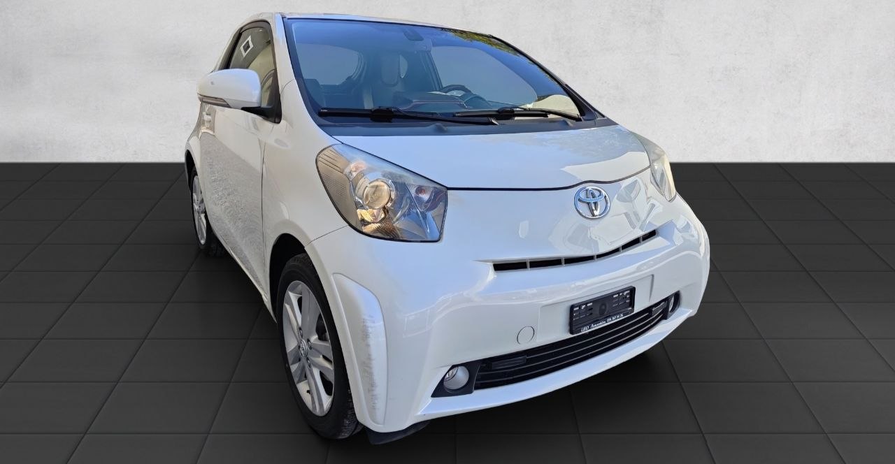 Toyota iQ blanche automatique